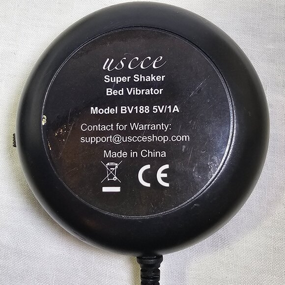 USCCE Loud Dual Vibrating Alarm Clock with Bed Shaker BV188 5V/1A - Picture 8 of 8